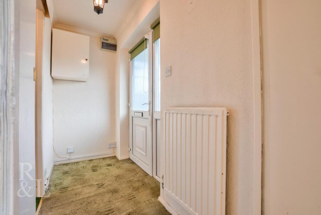 8 Ashfield Drive (11).jpg