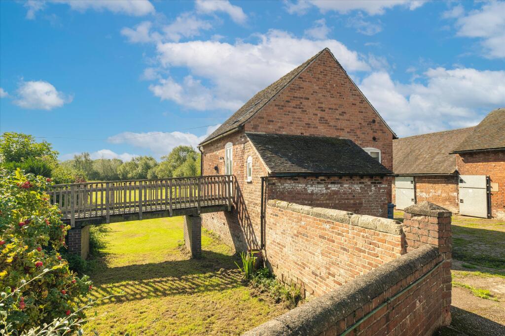 Haybarn
