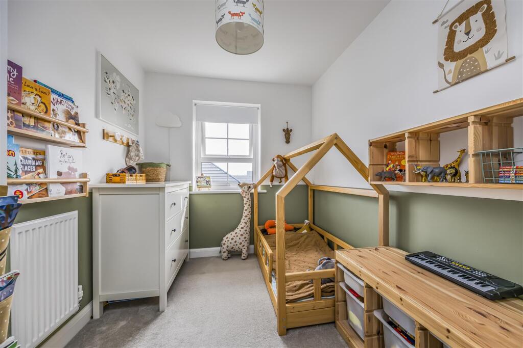 3 Mulberry Walk, Bedhampton-PorticoMarketing-SoldB