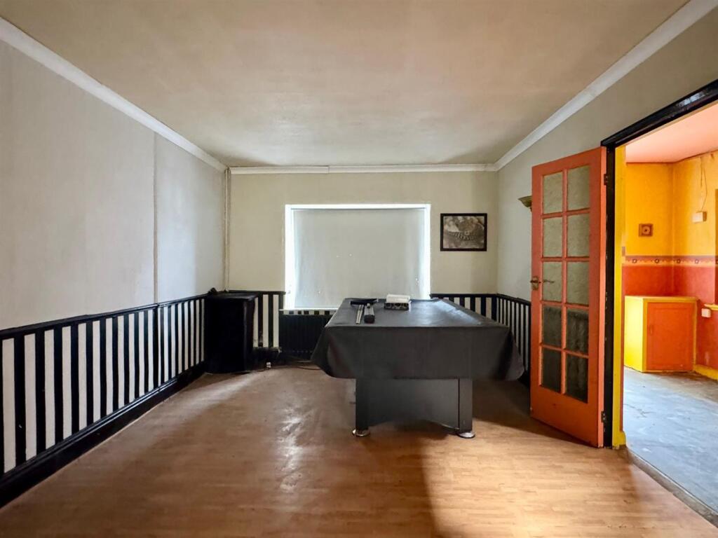 Dining area.jpg
