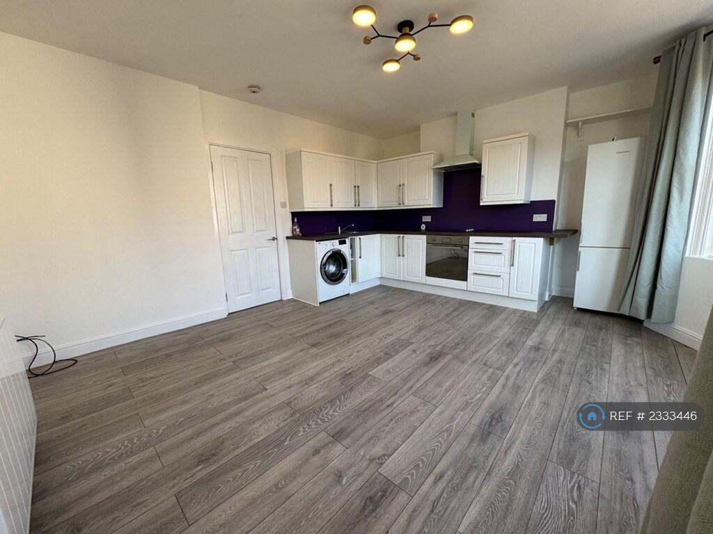 Open Plan Kitchen/ Lounge