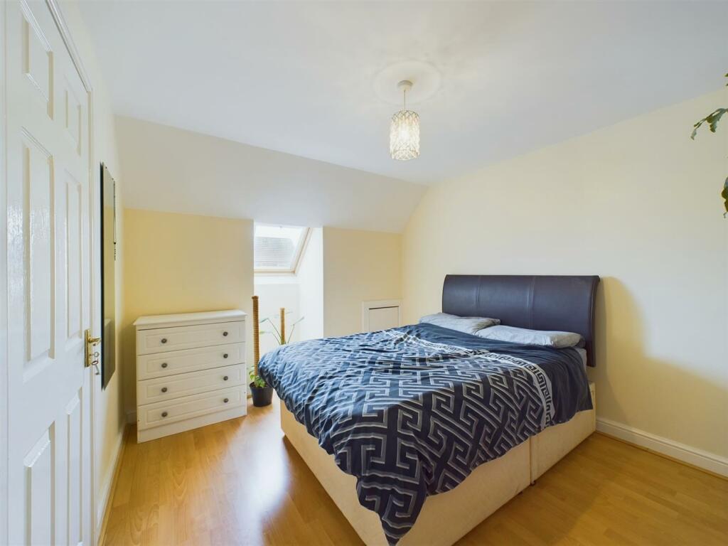 CAM01993G0-PR0133-ST