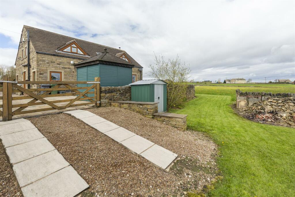 Bramleys Estate Agents - Chapel Street - Golcar - 