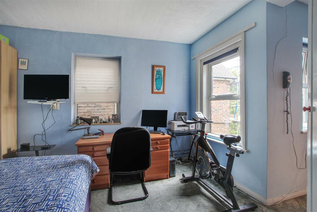Bedroom 2.jpg