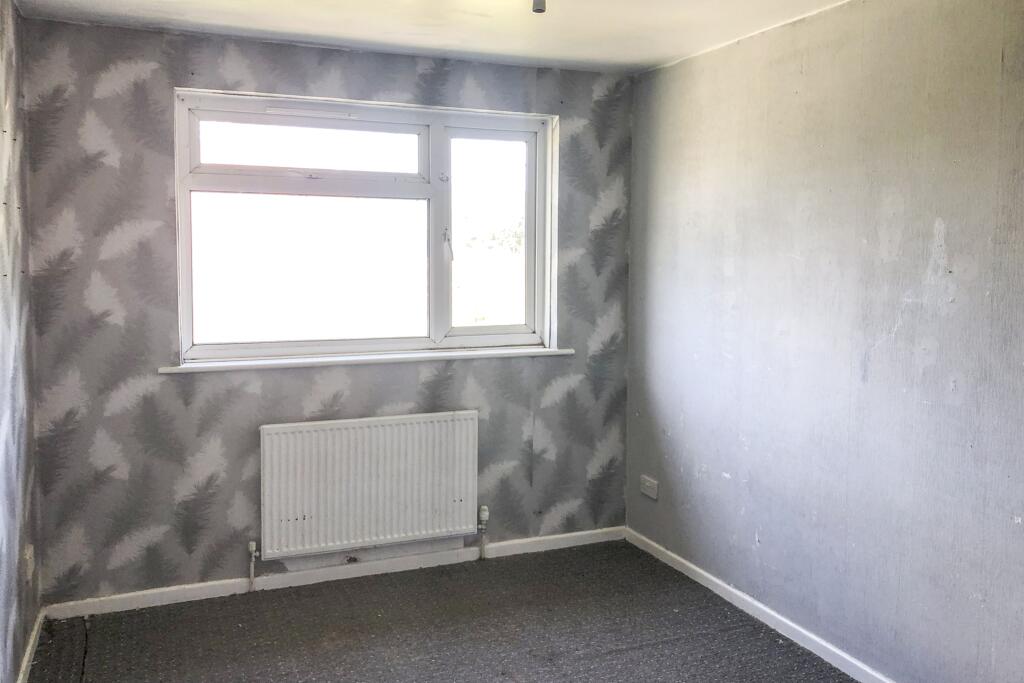 235 Gunville Road, Newport, Isle of Wight, PO30 5LU