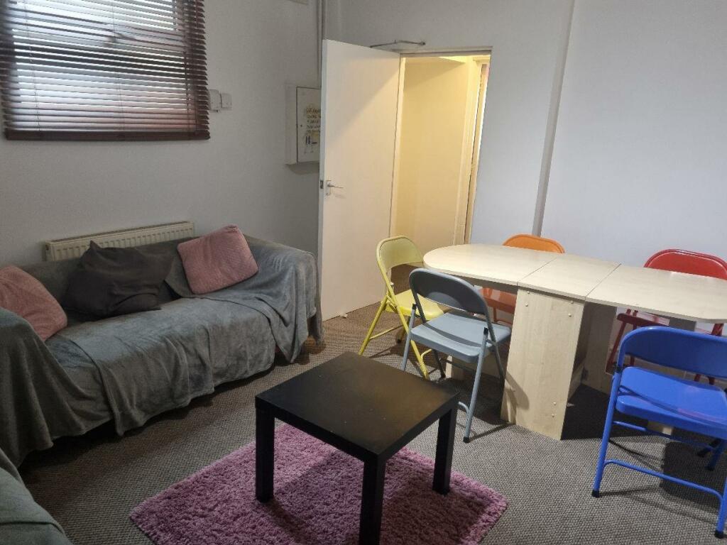 Lounge.jpg