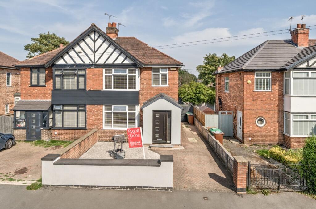 1336795-3-689cfb9885764-ARW