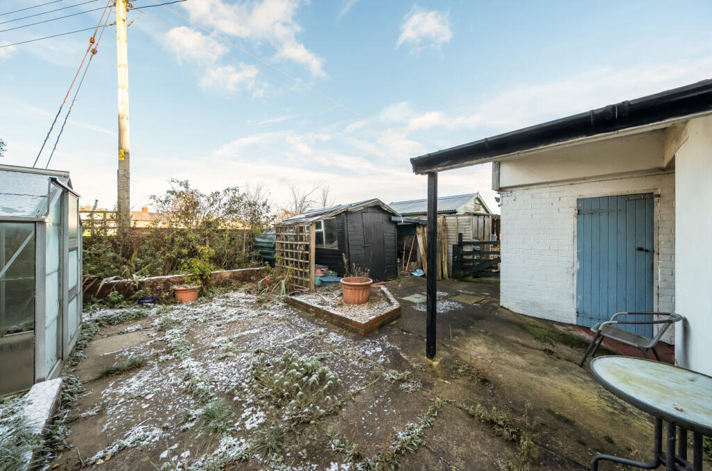 1383724-11-692096...