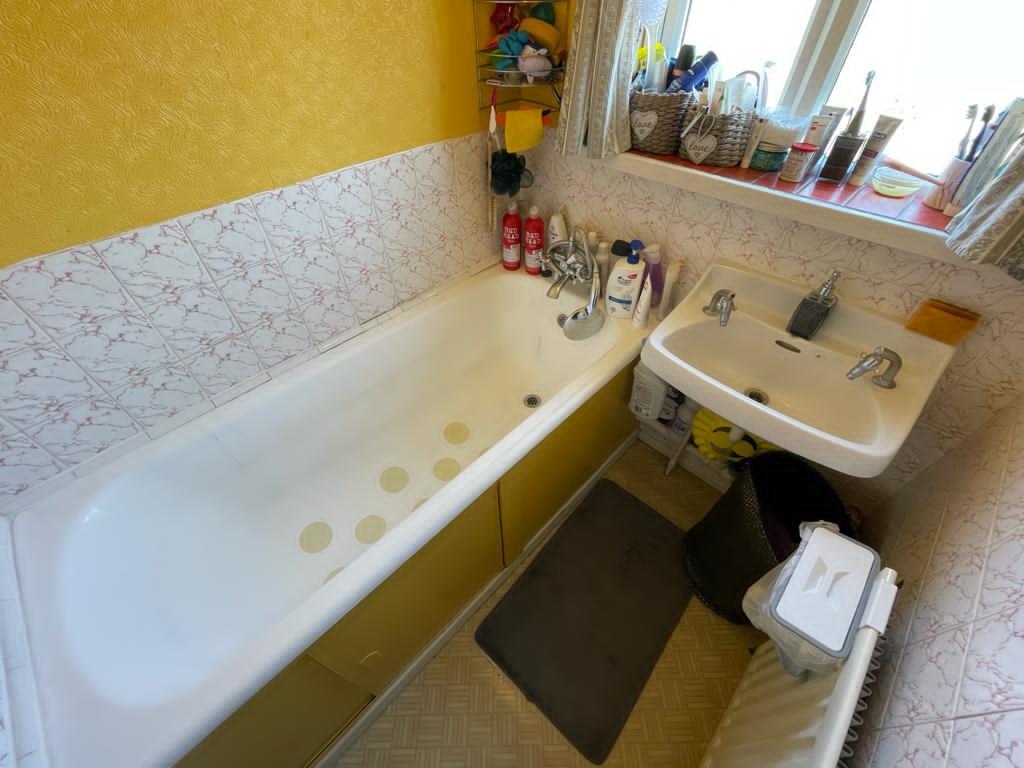Bathroom Suite