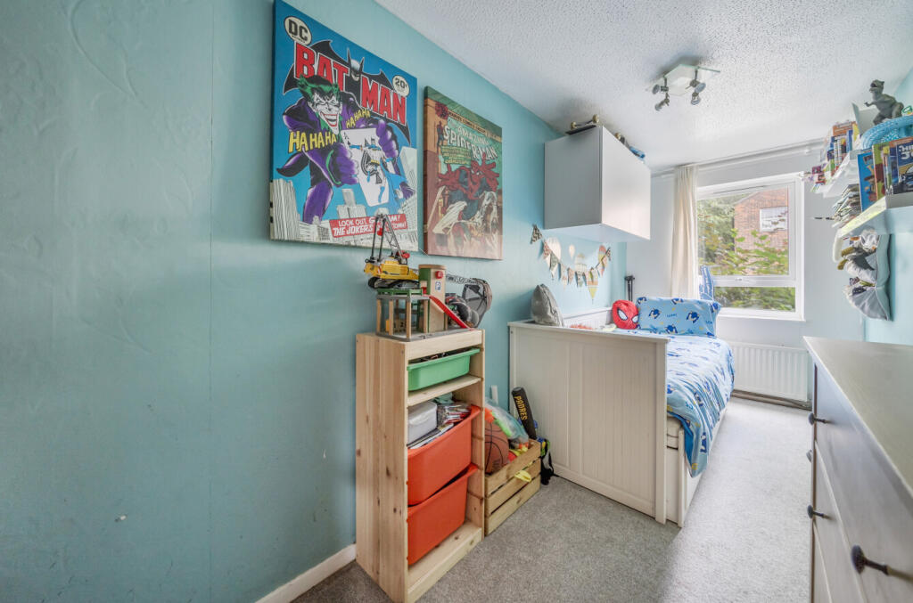 1329679-12-688354...