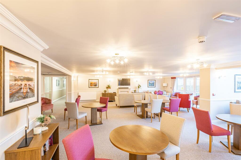 Communal Lounge
