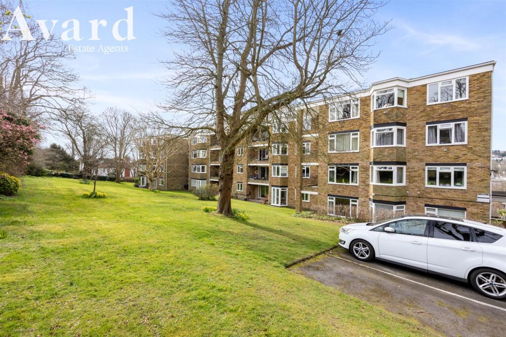Varndean Drive_Monterey Court_Flat 9-016.jpg