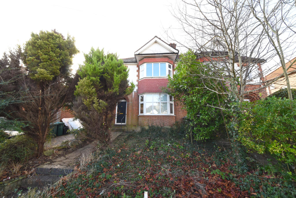 71 Lullington Garth, Woodside Park, London, N12 7BL