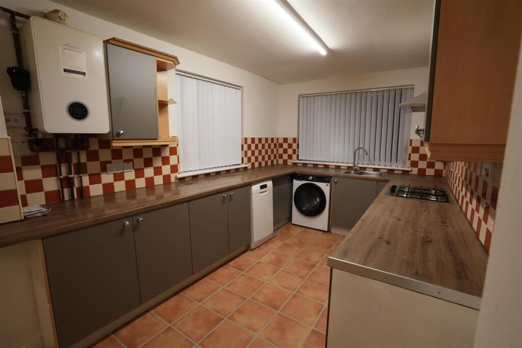 WhatsApp Image 2025-09-23 at 11.00.39 (1).jpeg