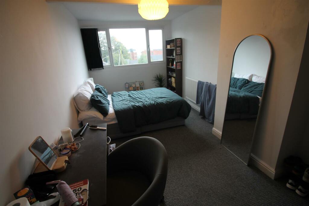 23KR- Bedroom 4.JPG