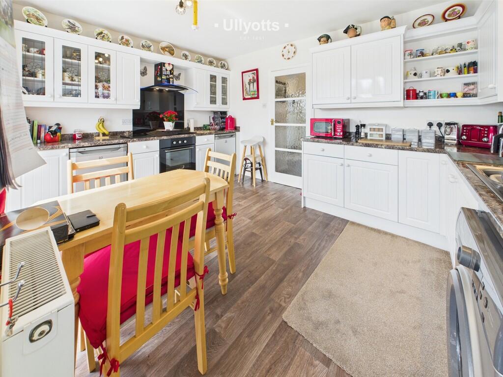 Kitchen / Dining ...