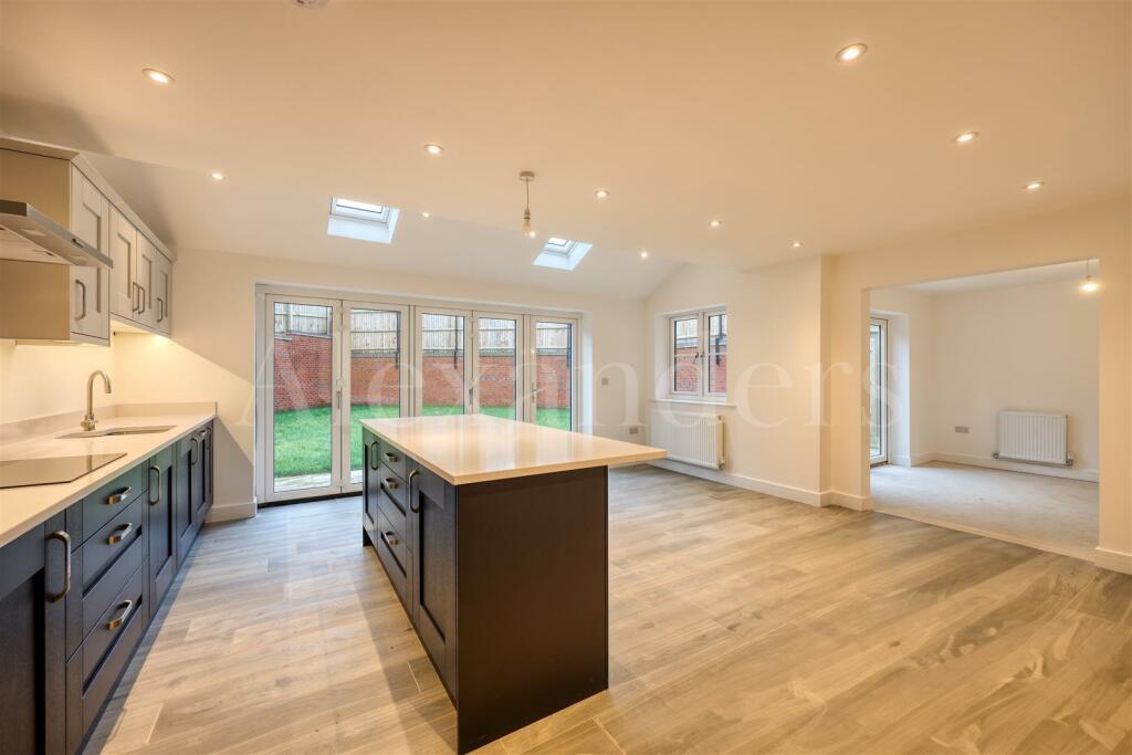 Kitchen/Breakfast Room