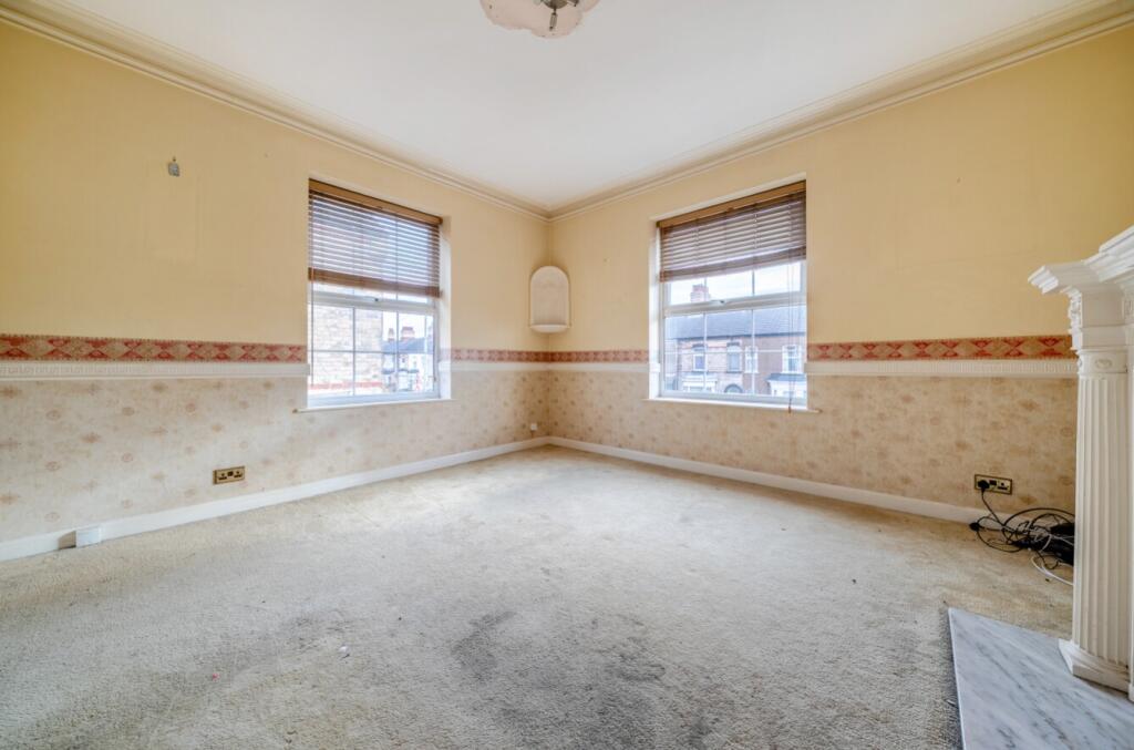 1376708-6-690b4de70d128