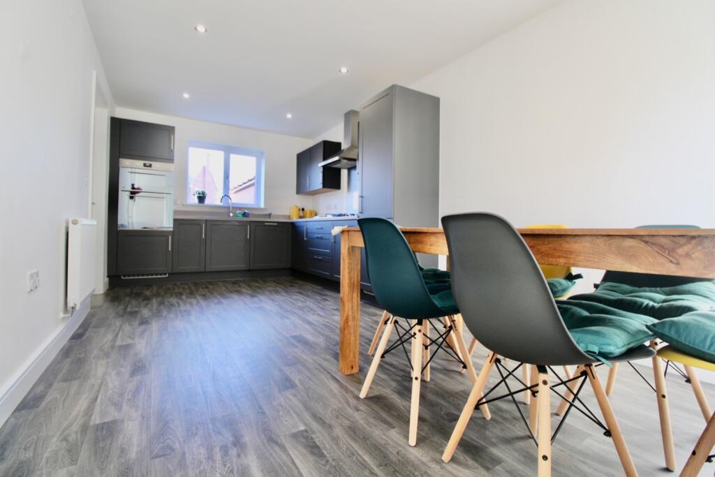 Kitchen diner angle 1