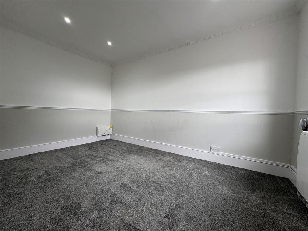Bedroom.jpg