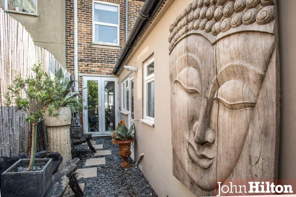 Ladysmith Road15.jpg