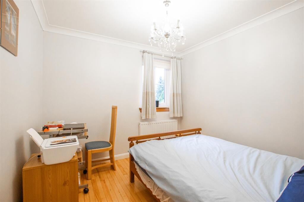 bedroom.three.jpg