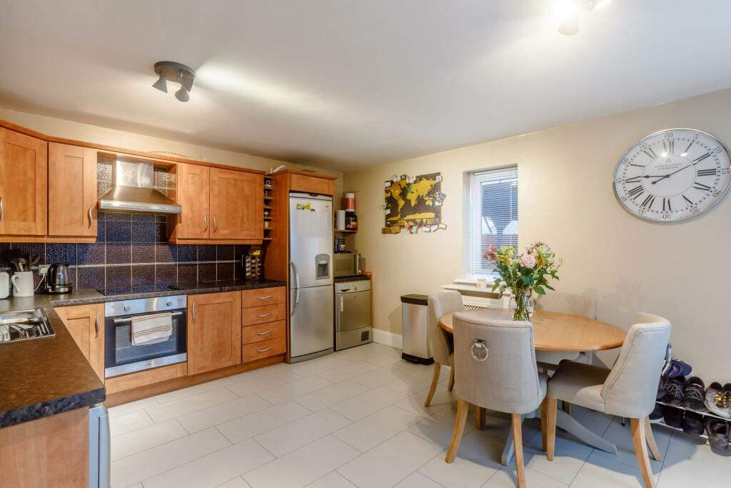 8405737-interior02-800.jpg