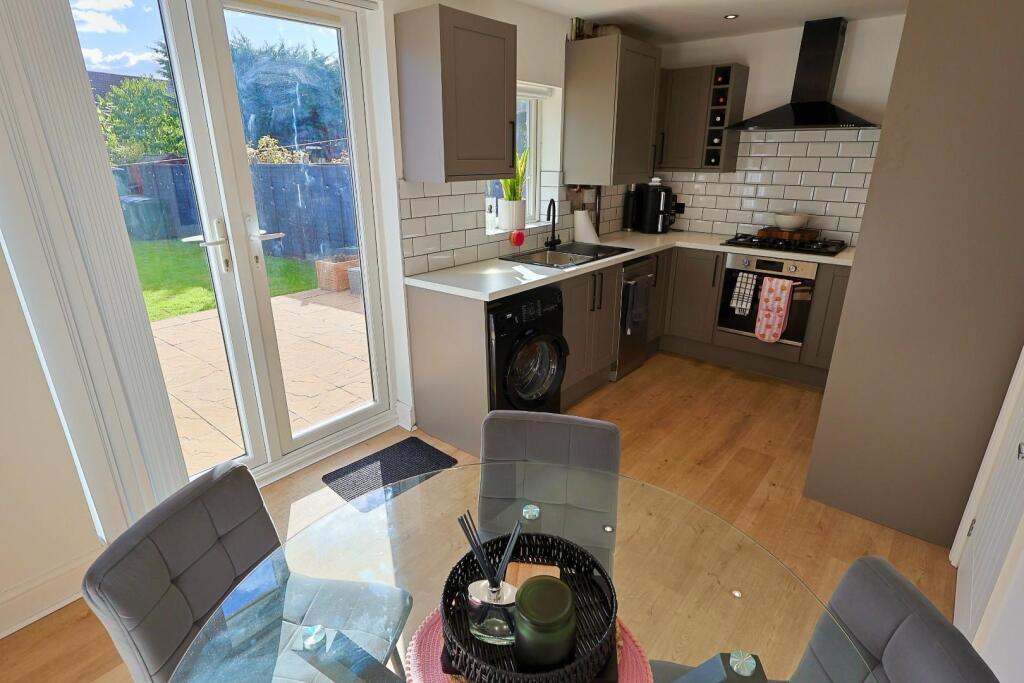 Kitchen / Diner