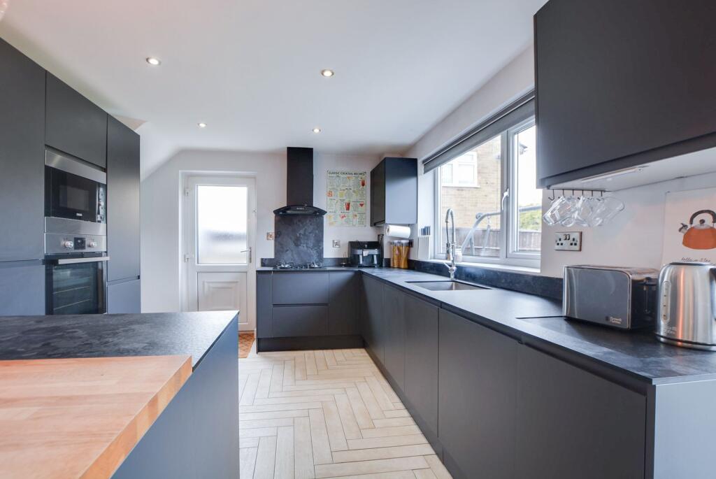 Open Plan Fitted Dining Kitchen