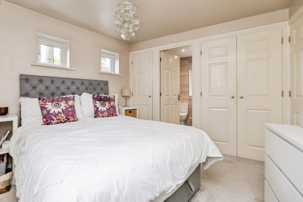 pbox-bedroom-343657.jpg