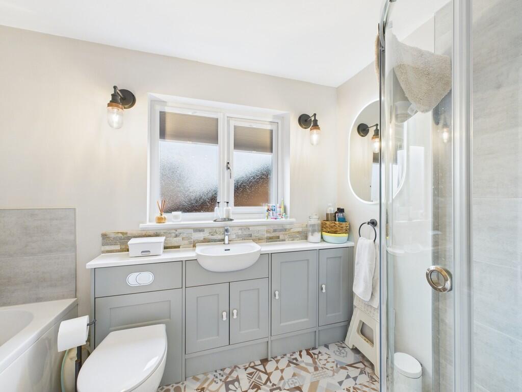 CAM01835G0-PR0339...