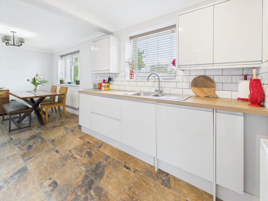 Kitchen/Breakfast Room