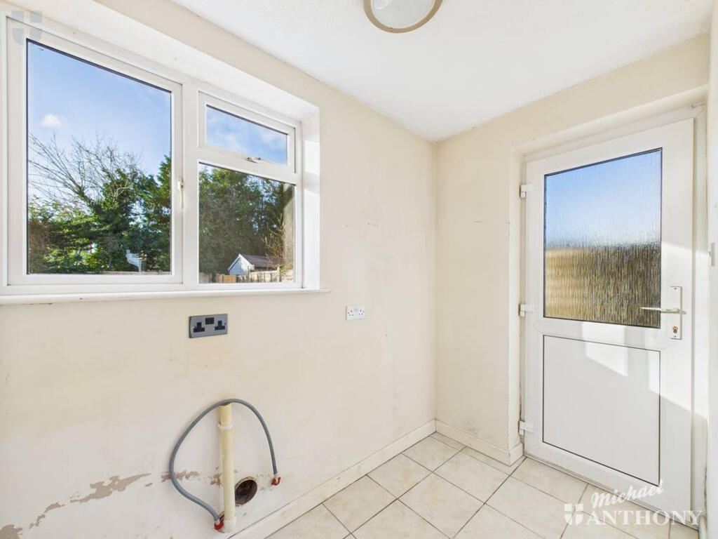 CAM03218G0-PR0848-STILL009-thumbnail-h750-70