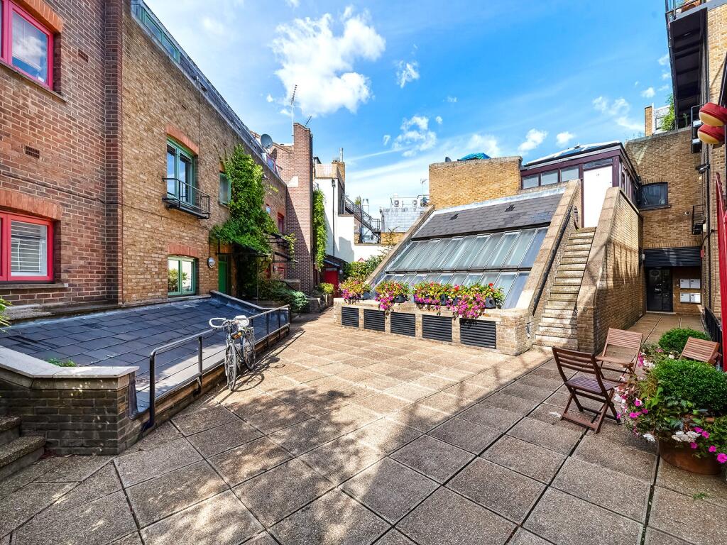 Seven Dials Court