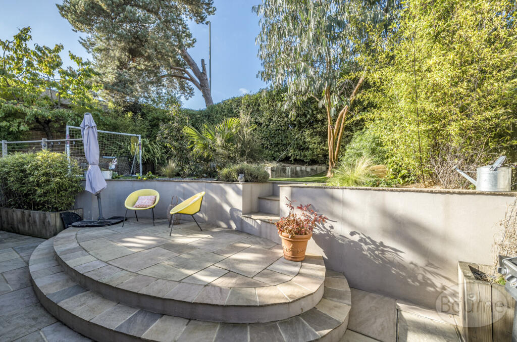 7785449f-5b3b-452...