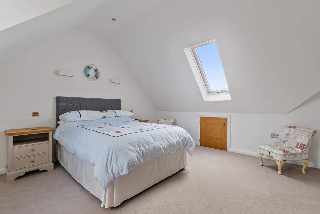 22 Bed 2 25 Start Bay Park Strete - 250919