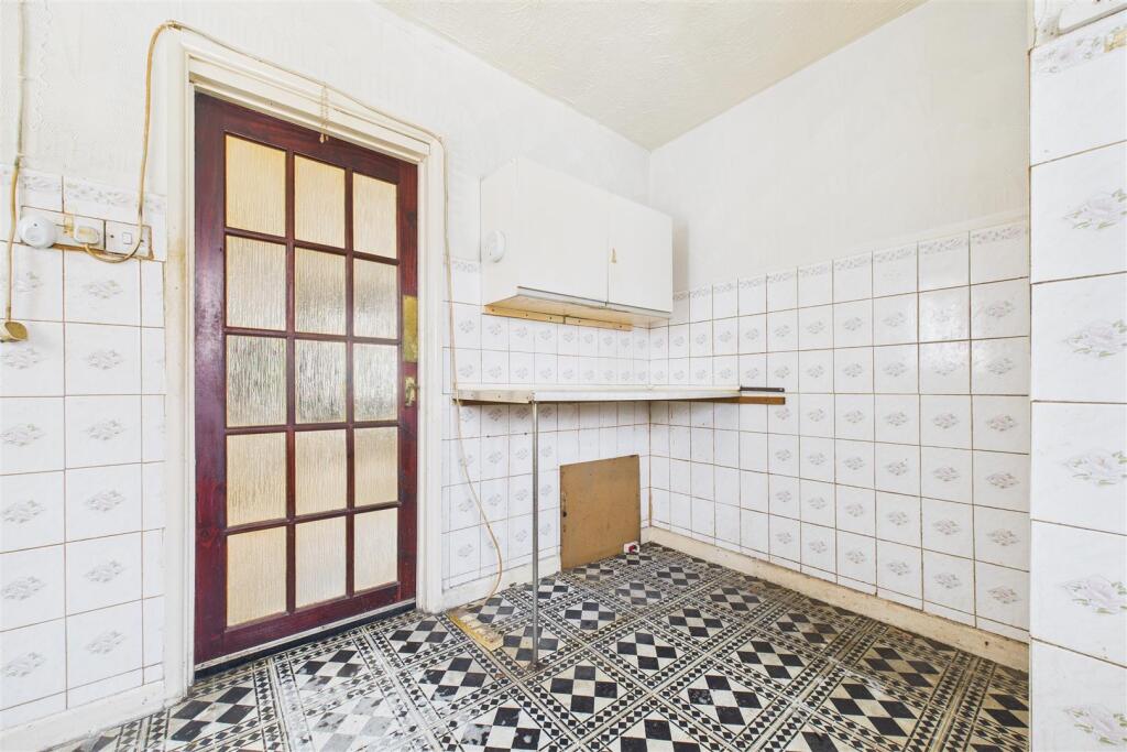 47 Torrington Avenue, Bristol, BS4 1EQ Freehold Se