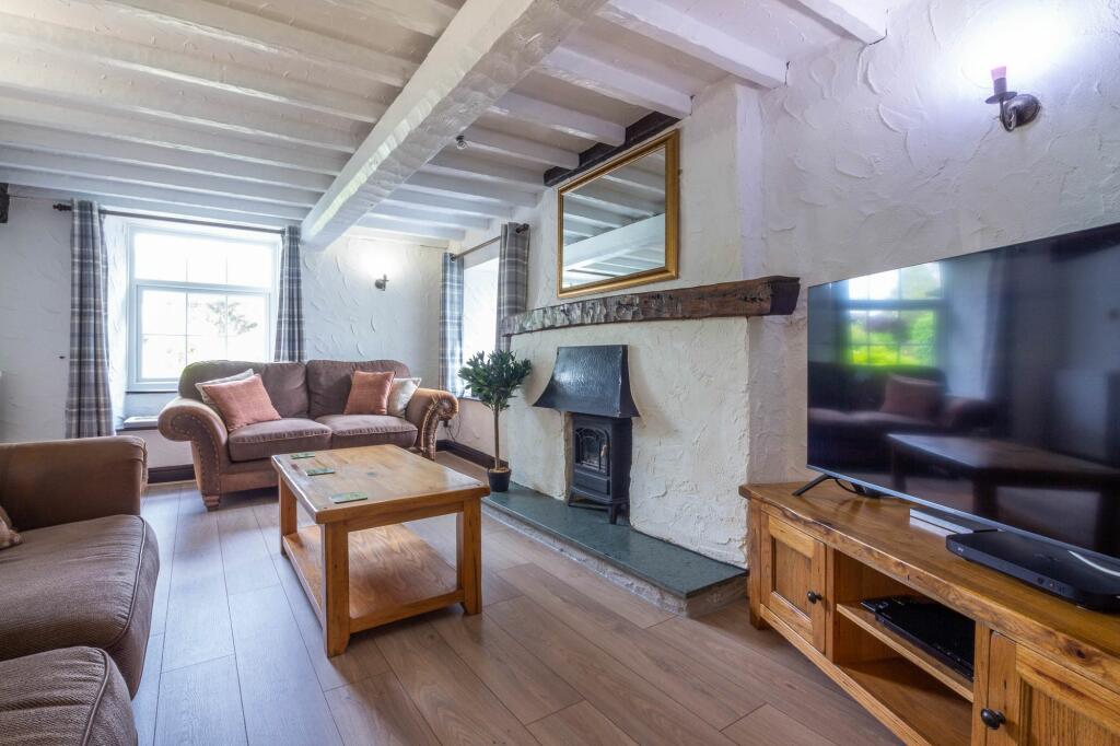 SITTING ROOM
