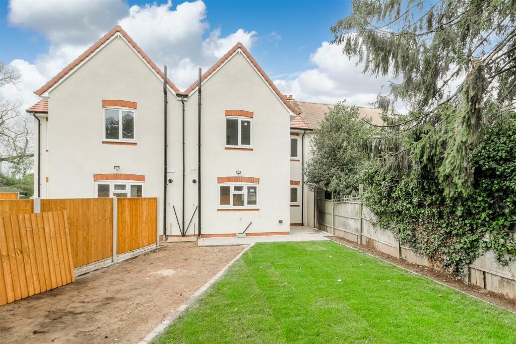 12a Austrey Lane, Newton Regis