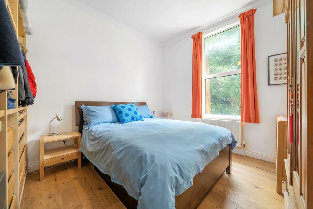 Bedroom 1.jpg