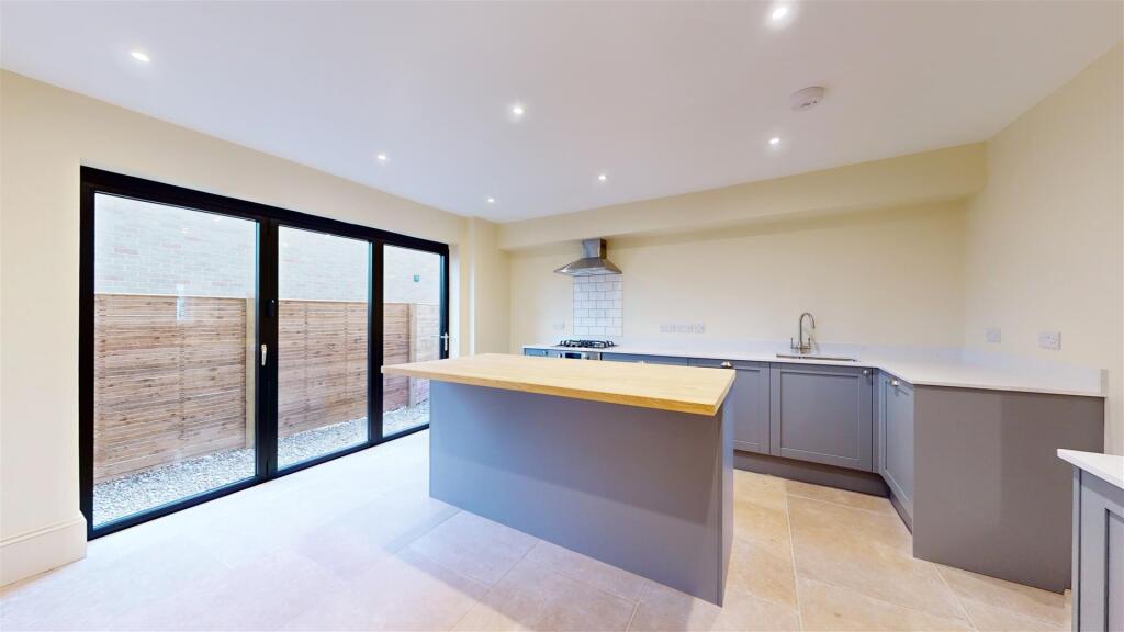Shrewsbury Road, 129 Shawbury Kitchen 1.jpg