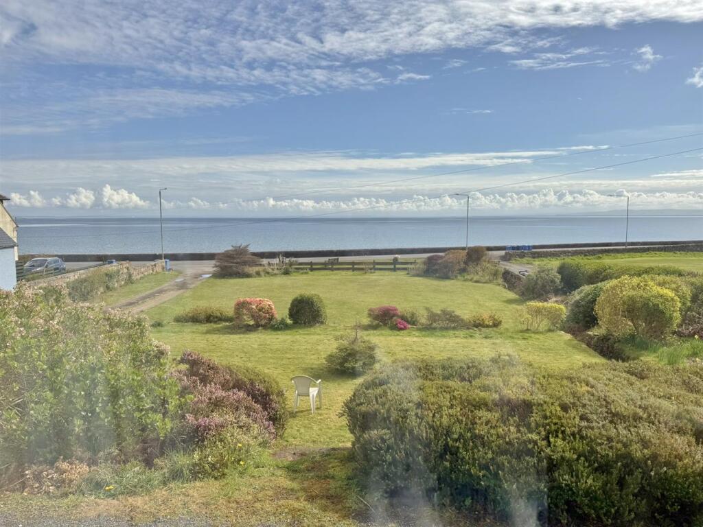 Lounge view