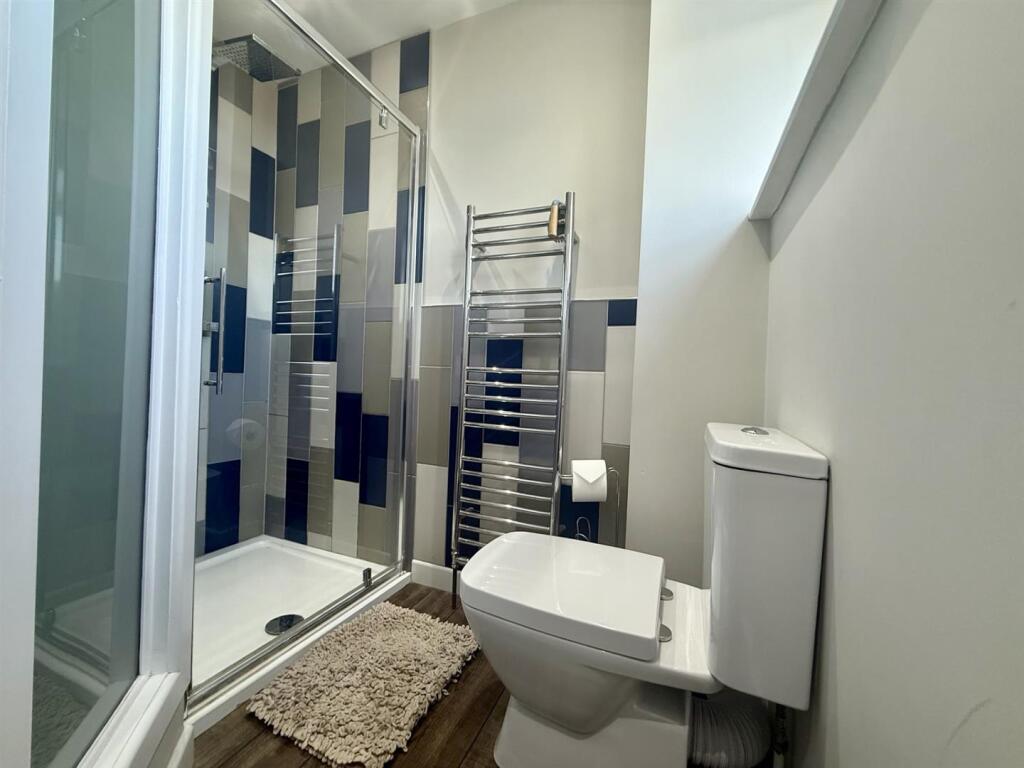Showerroom.jpg