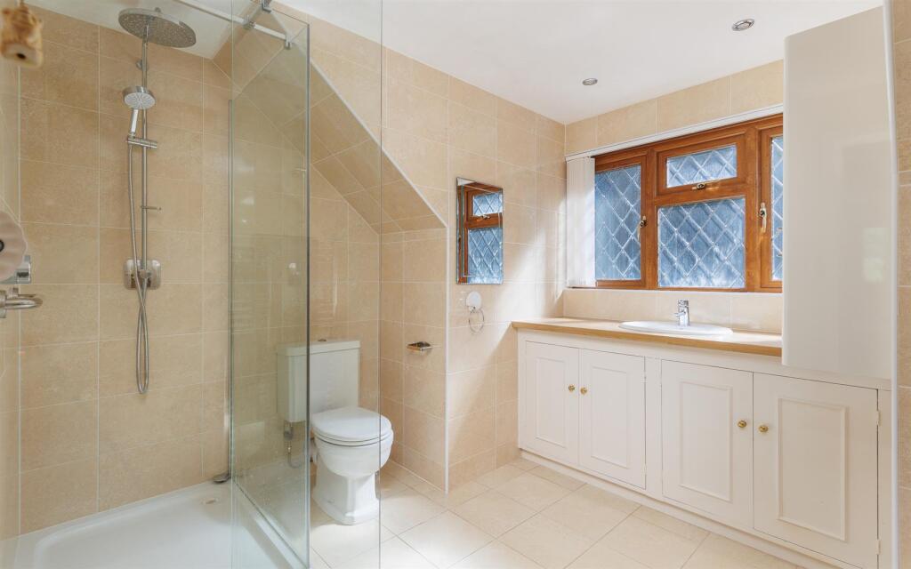 Ensuite Shower Room