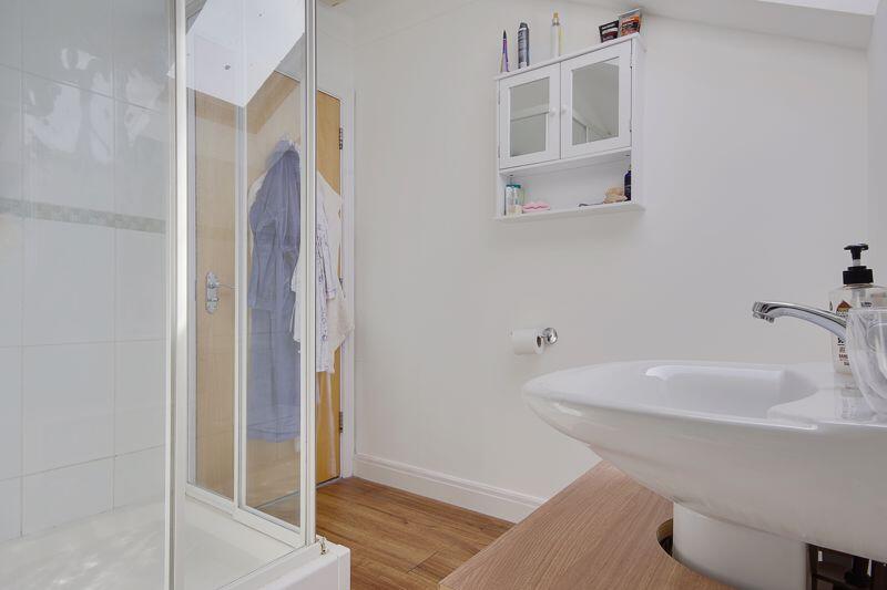 Bedroom One (En-Suite)