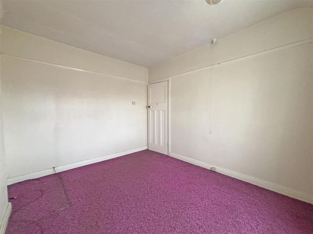 Bedroom 2 V2.JPG