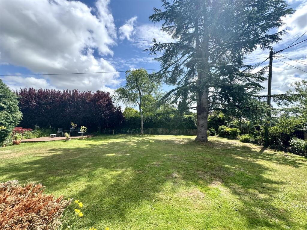 GARDENS