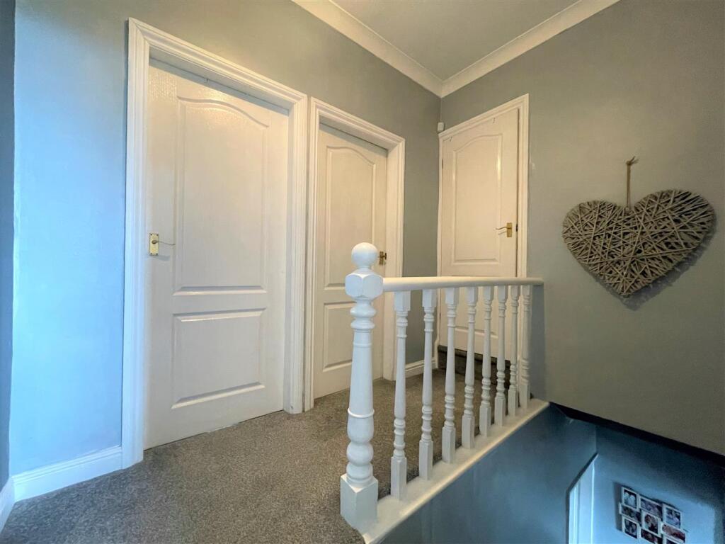 INNER HALLWAY