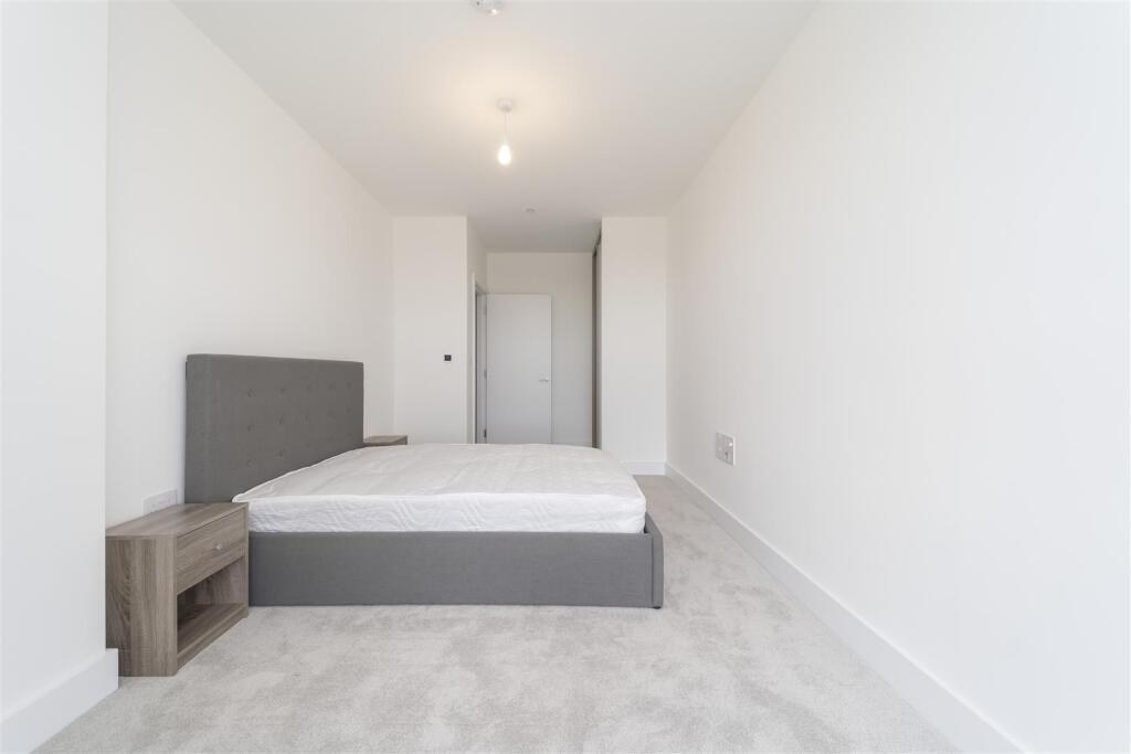 Bedroom        .jpg