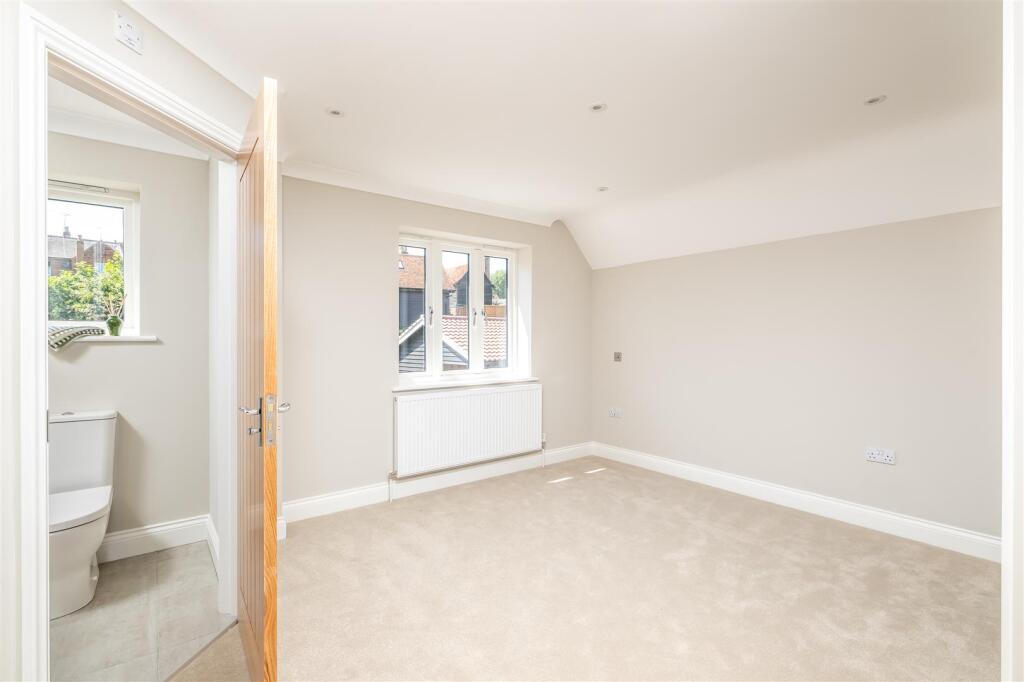 250618 - Plot 6 Halls Close, Braughing - 17.jpg